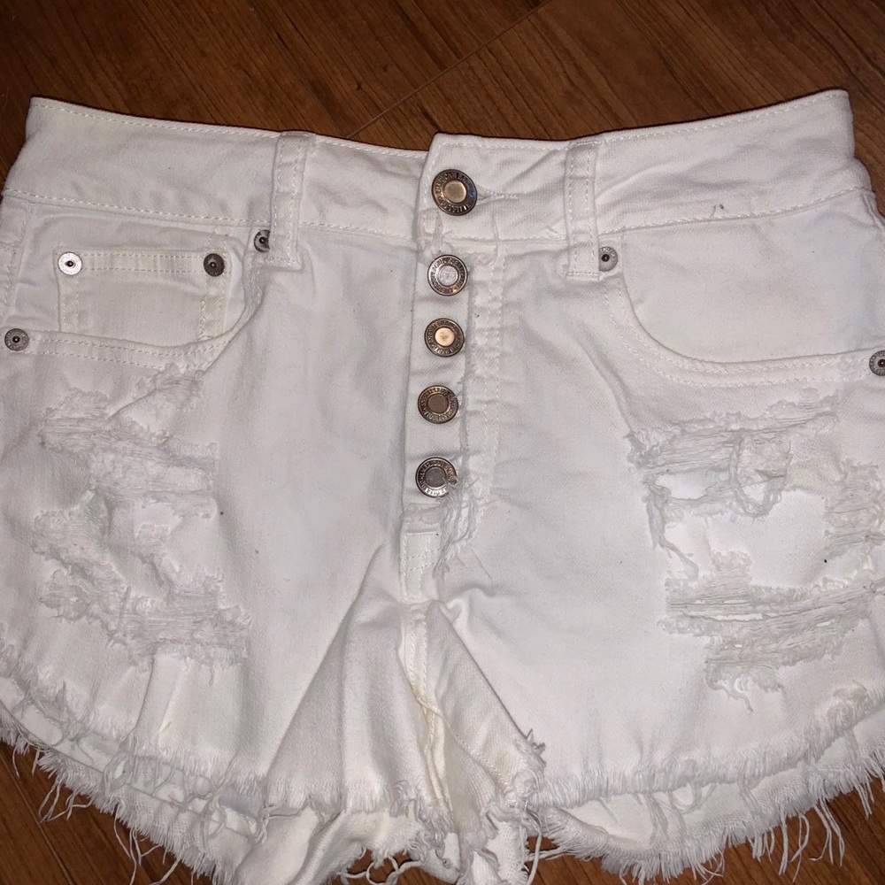 American Eagle High waisted white shorts